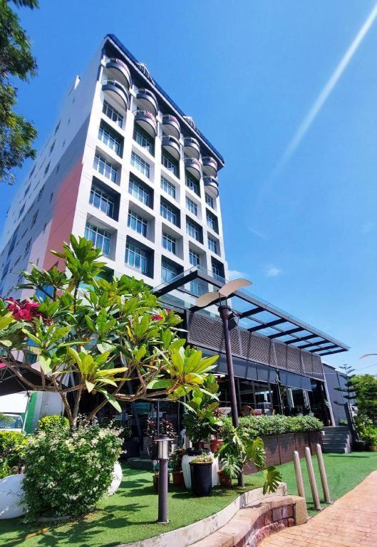 Mega View Hotel Kuantan Exterior photo