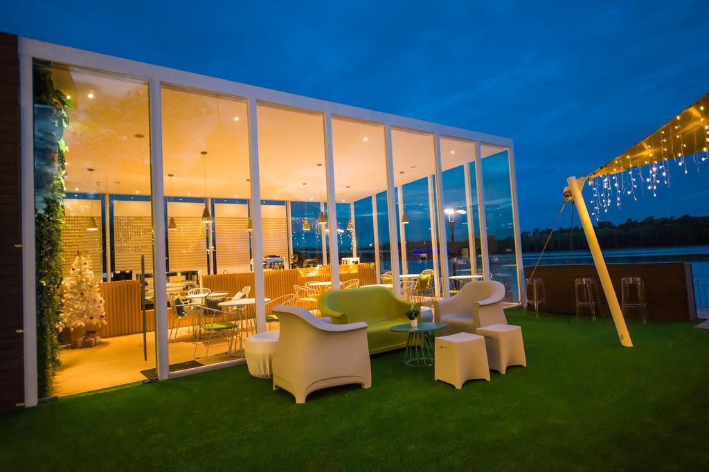 Mega View Hotel Kuantan Exterior photo